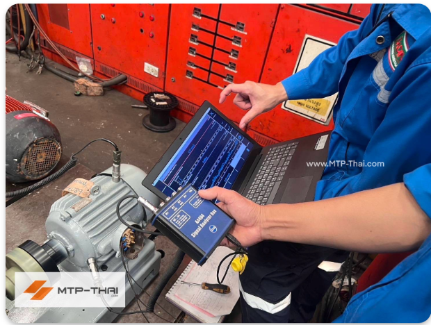 ADASH A4404 SAB วัดความสั่นสะเทือนมอเตอร์ไฟฟ้า ช่างเทคนิคใช้ ADASH A4404 Signal Analyzer Box วัดความสั่นสะเทือนมอเตอร์ไฟฟ้าอุตสาหกรรม เชื่อมต่อกับโน้ตบุ๊กแสดงกราฟสัญญาณ