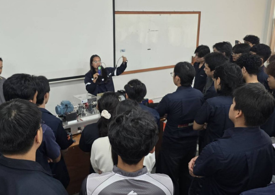 ผู้บริหาร MTP-Thai ตรวจงานติดตั้งเครื่องบาลานซ์ 10 ตัน ร่วมกับลูกค้าบดิณ อินดัสเทรียล เซอร์วิส คุณสงกรานต์ ผู้บริหาร MTP-Thai ลงพื้นที่ดูแลงานติดตั้งเครื่องบาลานซ์ร่วมกับลูกค้าบดิณ อินดัสเทรียล เซอร์วิส